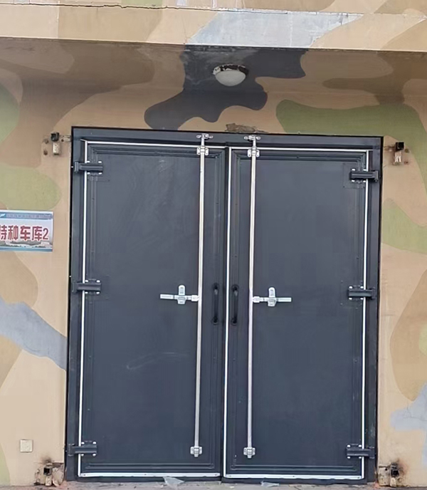 景泰工业平开门 景泰工业平开门