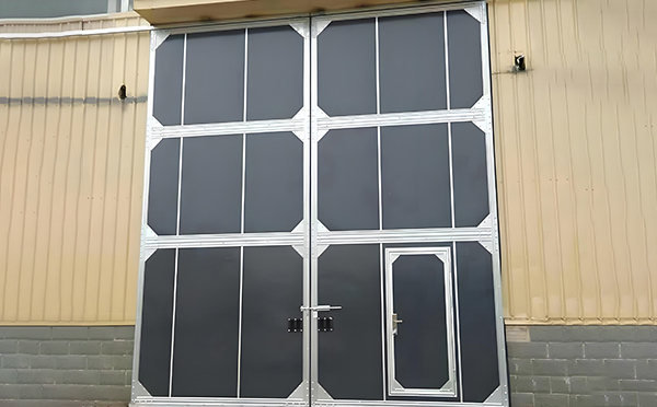 厂房景泰工业门选择与维护全解析：提升效率与安全的关键要素