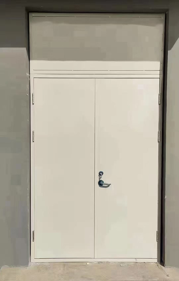 展览馆项目完成大跨度景泰防火门安装 展览馆项目完成大跨度景泰防火门安装